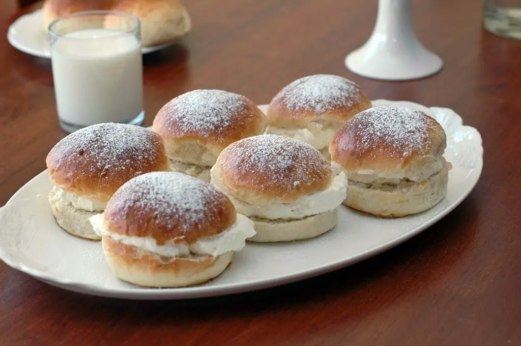 Fastelavnsboller new year denmark