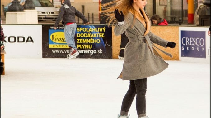 ice-skating-235541_1280